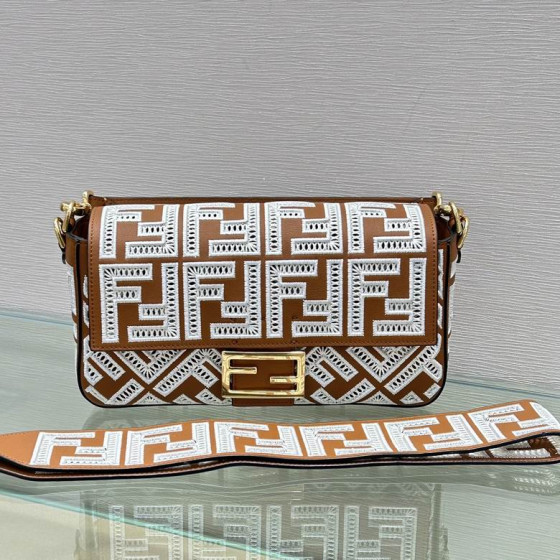 Baguette 600 26X13X6cm SF 3colour